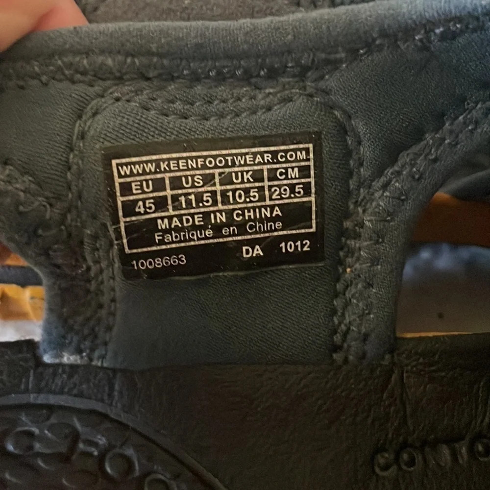 Keen sandals size
